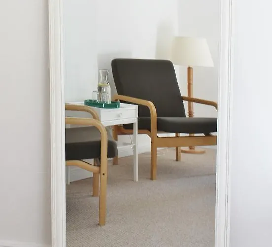 Tree House Vandrerhjem *